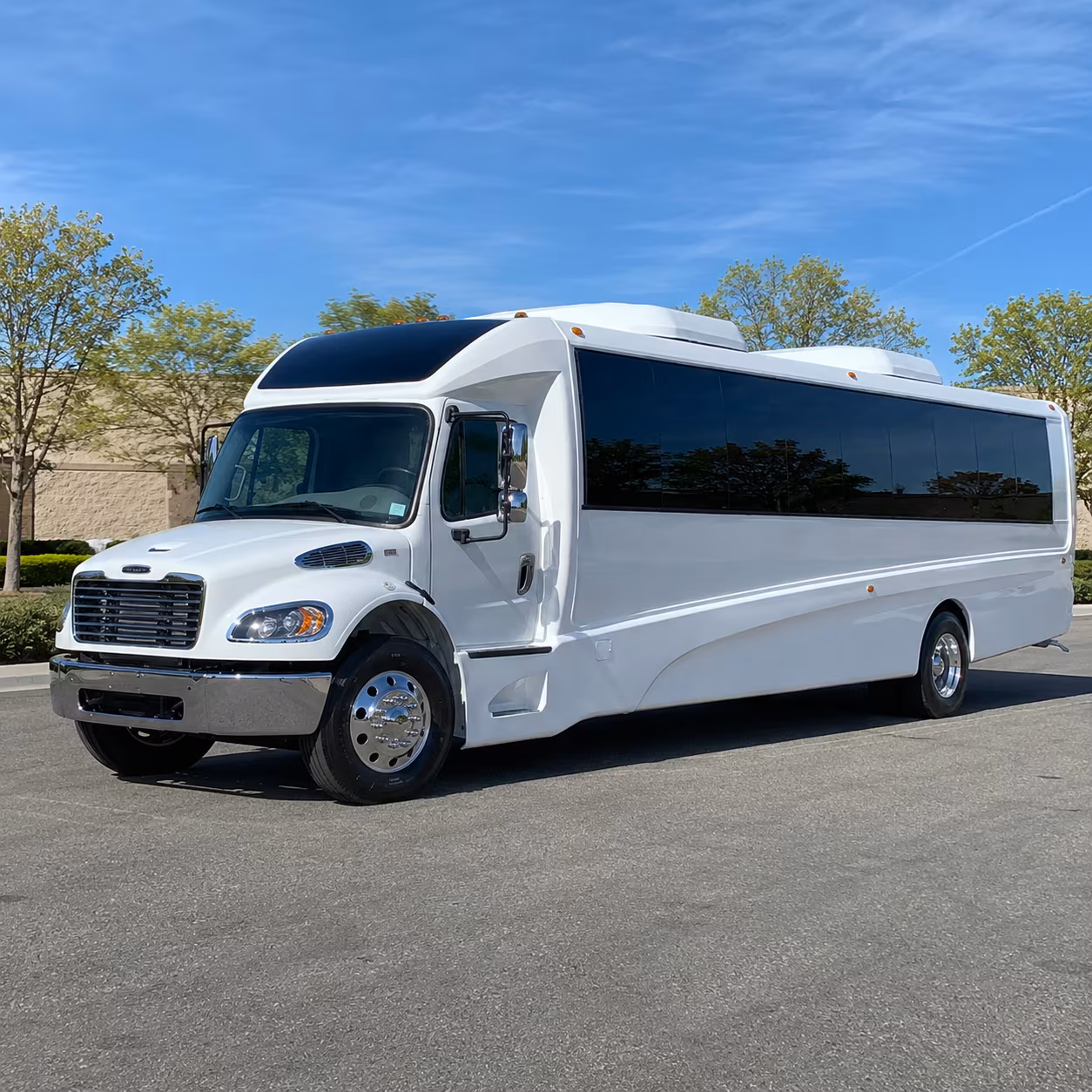 upland 30 passenger minibus